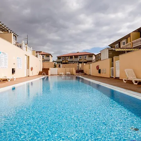 Casa Pelada, Medano Beach